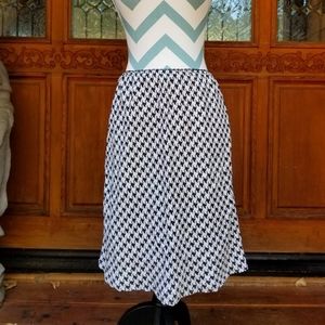 100% Silk Houndstooth Skirt